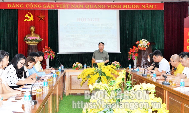 Gặp mặt doanh nghiệp kinh doanh dịch vụ, du lịch trên địa bàn tỉnh