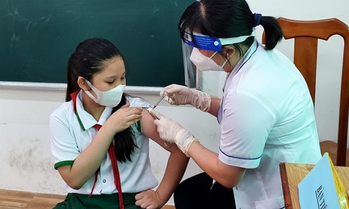 Nhiều nơi ghi nhận các biến thể mới, giám sát chặt chẽ dịch bệnh, đẩy nhanh tiêm vaccine COVID-19