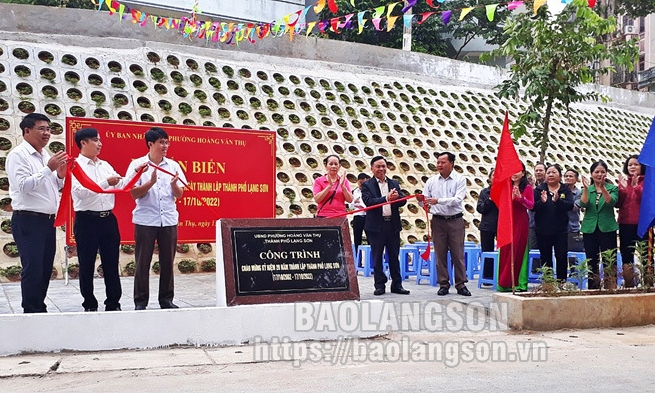 Gắn biển công trình chào mừng kỷ niệm 20 năm thành lập thành phố Lạng Sơn