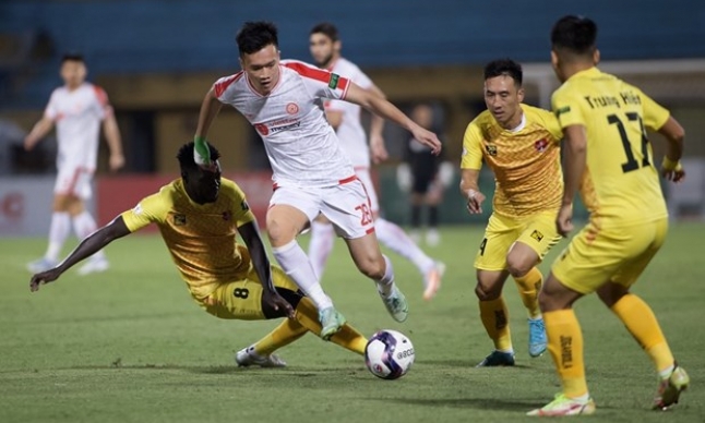 V.League: Nhiều chiến thắng trên sân khách, thứ tự có nhiều thay đổi