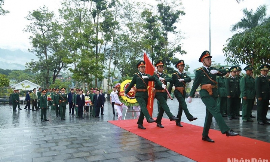 Truy điệu và an táng hài cốt liệt sĩ hy sinh trong cuộc chiến đấu bảo vệ biên giới phía bắc