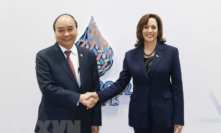 Chủ tịch nước Nguyễn Xuân Phúc gặp Phó Tổng thống Hoa Kỳ Kamala Harris