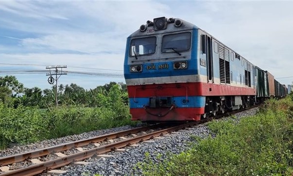 Nghiên cứu đầu tư tuyến đường sắt tốc độ cao 250km/h trên trục Bắc Nam