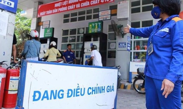 Bộ Tài chính ‘điểm danh’ các doanh nghiệp đầu mối không gửi thông tin về chi phí nhập xăng dầu