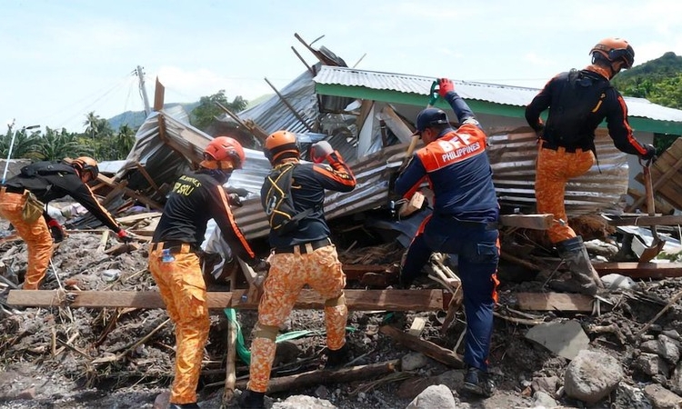 Philippines thiệt hại nặng do bão Nalgae