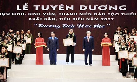 Nguyễn Quang Dũng – học sinh dân tộc thiểu số tiêu biểu của Lạng Sơn