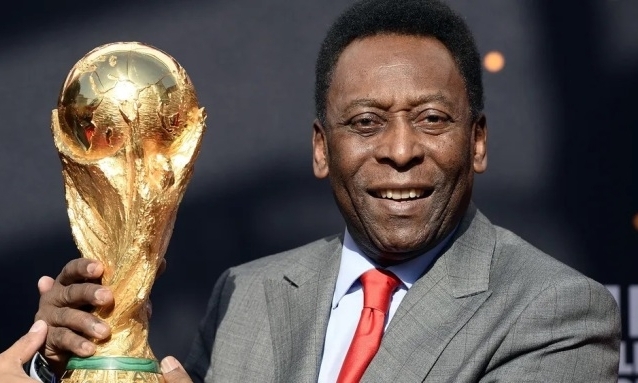 Truyền thông quốc tế ca ngợi sự nghiệp của Vua bóng đá Pelé