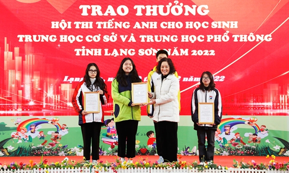 Sở Giáo dục và Đào tạo: Trao giải Hội thi tiếng Anh cấp THCS và THPT