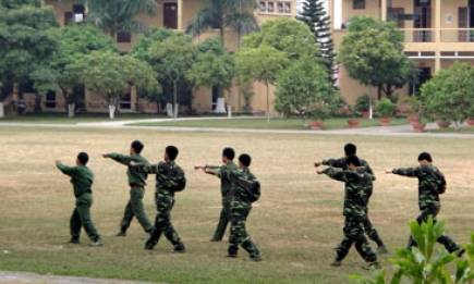 Quy định về trường của cơ quan nhà nước, tổ chức chính trị-xã hội, lực lượng vũ trang nhân dân