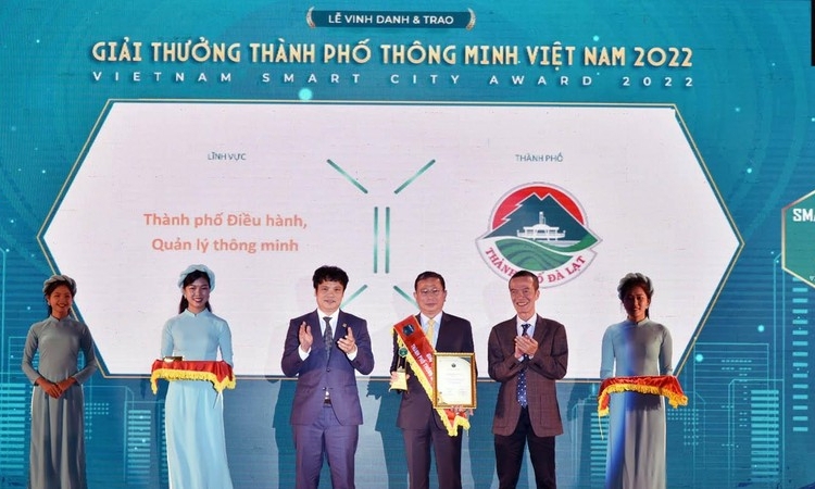 Đà Lạt được trao giải thưởng thành phố điều hành và quản lý thông minh