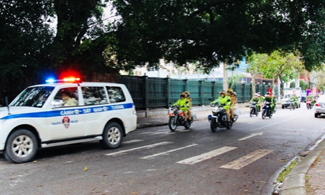 Hơn 100 thanh niên tuyên truyền phòng, chống HIV/AIDS