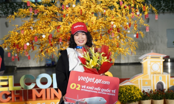 Các chuyến bay Vietjet cùng du khách tưng bừng đón chào năm mới 2023