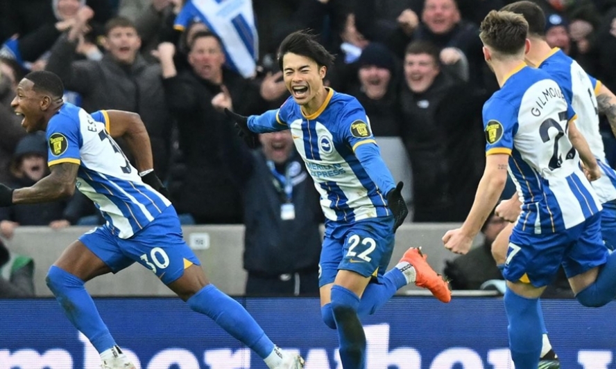 Thua ngược Brighton, Liverpool trở thành cựu vương FA Cup