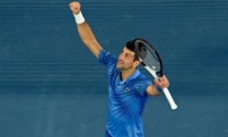 Novak Djokovic lần thứ 10 vào chung kết Australian Open