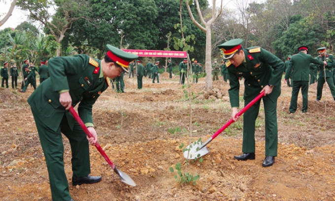 Bộ CHQS tỉnh phát động tết trồng cây “Đời đời nhớ ơn Bác Hồ”