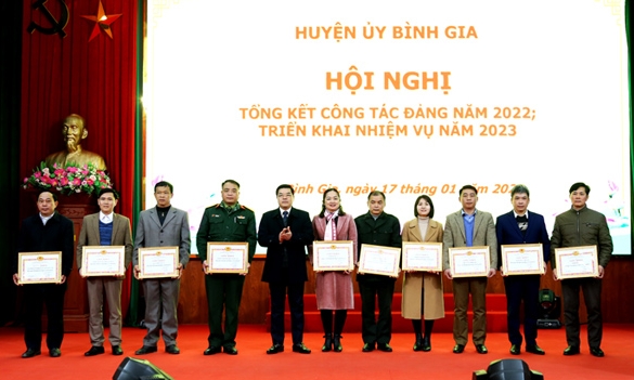 Huyện ủy Bình Gia tổng kết công tác Đảng năm 2022