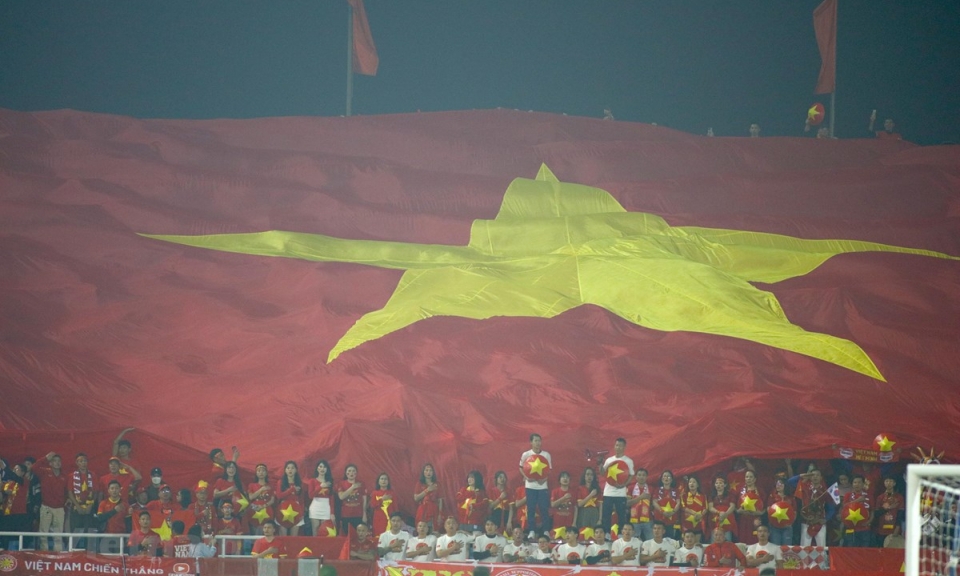 Sân Mỹ Đình "cháy vé" trận đội tuyển Việt Nam đá chung kết AFF Cup