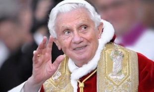 Điện chia buồn Giáo hoàng danh dự Benedict XVI qua đời