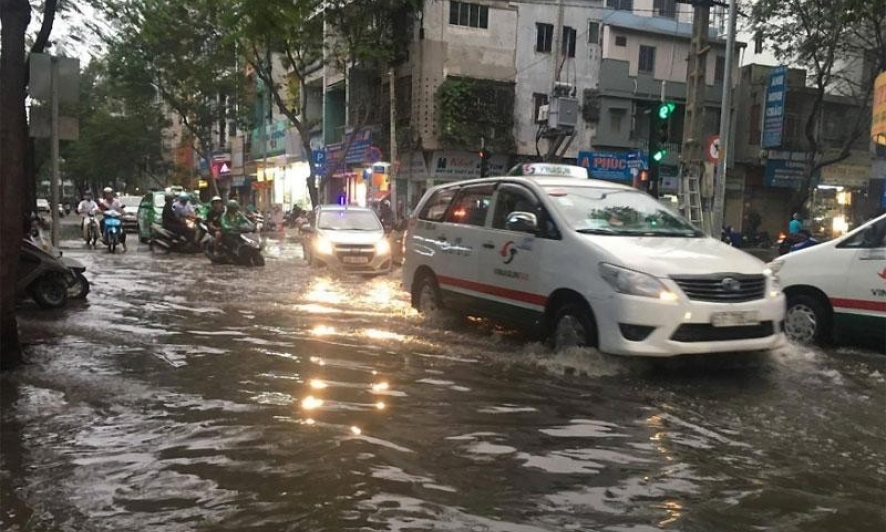 Trung Bộ, Tây Nguyên và Nam Bộ mưa lớn diện rộng