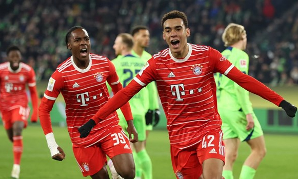 Chấm dứt chuỗi trận hòa, Bayern Munich đòi lại ngôi đầu Bundesliga