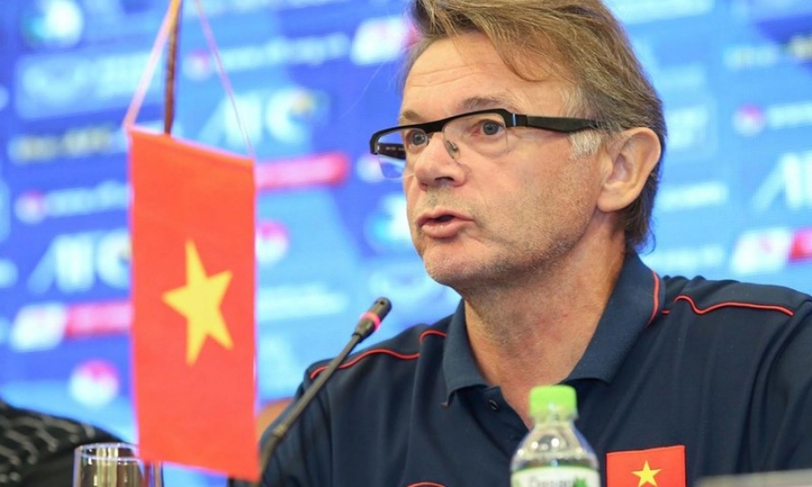 HLV Philippe Troussier ký hợp đồng dẫn dắt đội tuyển Việt Nam