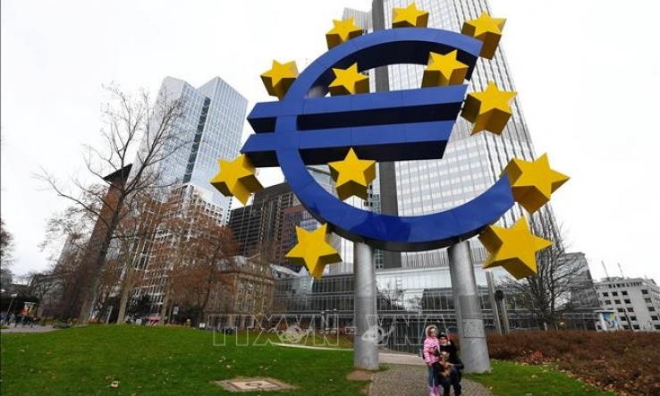 Kinh tế Eurozone thoát hiểm