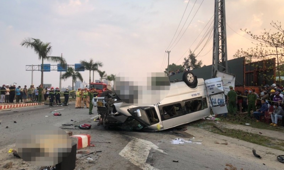 Phó Thủ tướng Trần Lưu Quang chỉ đạo "nóng" khắc phục hậu quả vụ tai nạn giao thông ở Quảng Nam