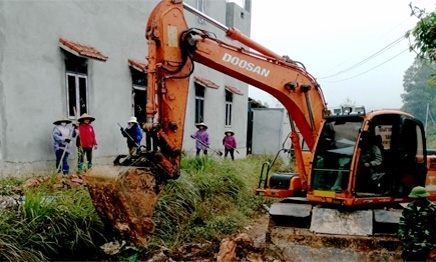 Làm đường giao thông ở Lộc Bình: Sôi nổi, chủ động ngay từ đầu xuân