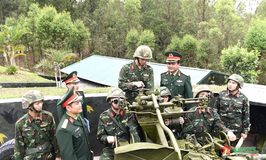 Sáng tạo lãnh đạo, nâng cao chất lượng công tác tư tưởng