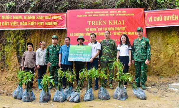 Hỗ trợ 1.000 cây tre giống cho người dân và Đồn Biên phòng Bảo Lâm