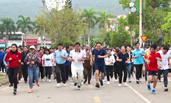 Văn Quan: Hơn 500 người tham gia Ngày chạy Olympic vì sức khoẻ toàn dân