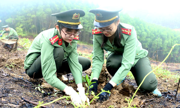 Cụm thi đua An ninh Công an tỉnh phát động “Tết trồng cây đời đời nhớ ơn Bác Hồ” tại xã Yên Trạch