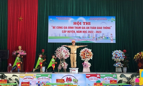 Tràng Định: 20 đội tham gia Hội thi “Bé cùng gia đình tham gia an toàn giao thông”