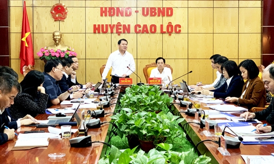 Công ty Điện lực Lạng Sơn và UBND huyện Cao Lộc trao đổi về công tác phối hợp triển khai hoạt động điện