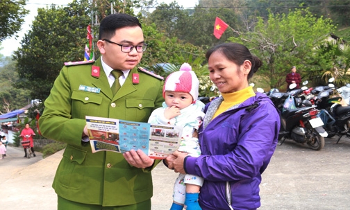 Học Bác để tự soi, rèn luyện mình mỗi ngày