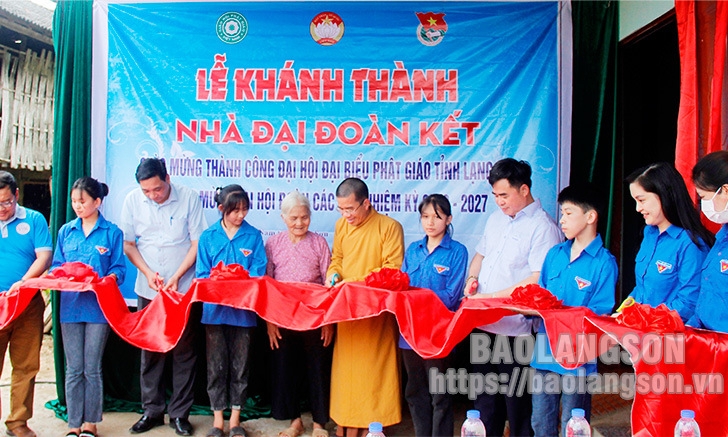 Đồng hành thực hiện phong trào thi đua “Chung tay vì người nghèo - Không để ai bị bỏ lại phía sau”