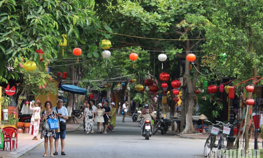 Tăng cường quản lý, giảm áp lực lên Khu phố cổ Hội An