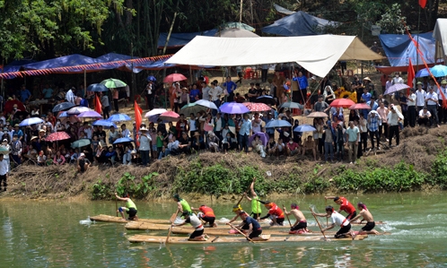 Khai mạc lễ hội Phài Lừa xã Hồng Phong, huyện Bình Gia năm 2023