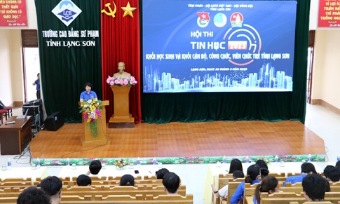 thí sinh tham gia Hội thi Tin học khối học sinh và khối cán bộ, công chức, viên chức trẻ tỉnh Lạng Sơn