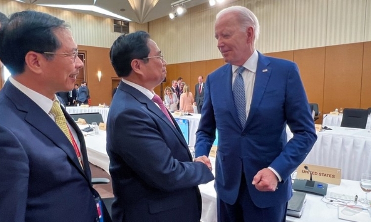 Thủ tướng Phạm Minh Chính và Tổng thống Joe Biden trao đổi biện pháp thúc đẩy quan hệ song phương