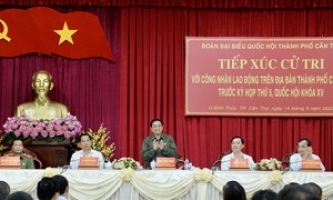 Thủ tướng Phạm Minh Chính tiếp xúc cử tri tại thành phố Cần Thơ