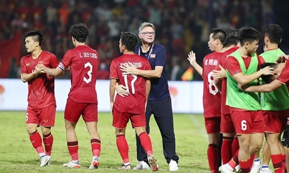 U22 Việt Nam - U22 Indonesia: Sự tự tin của ông Troussier