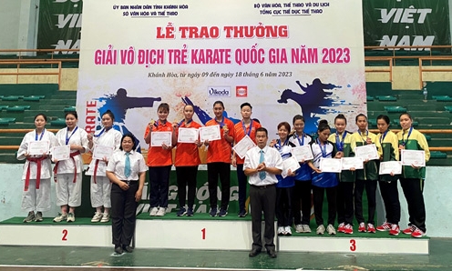 Đoàn Lạng Sơn đoạt 5 huy chương tại giải vô địch trẻ Karate quốc gia năm 2023