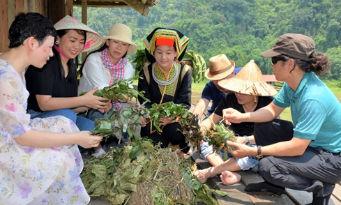 Khảo sát, hỗ trợ điểm du lịch cộng đồng Hữu Liên