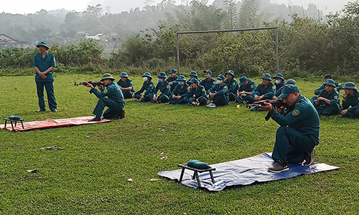 Văn Quan xây dựng và huấn luyện dân quân tự vệ vững chắc