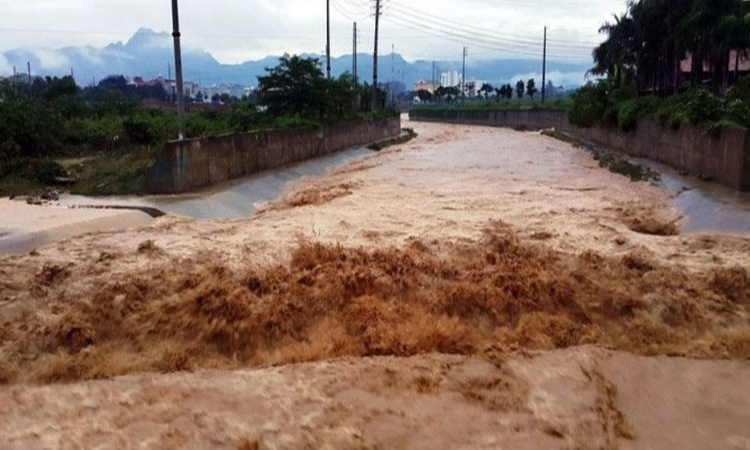 Ngày 9/6, mưa lớn ở nhiều nơi, đề phòng lũ quét, sạt lở đất