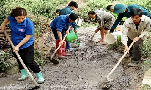 An Sơn: Mở rộng đường làng, “tấc vàng” cũng hiến