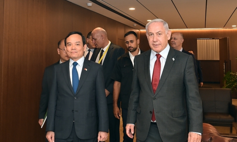 Phó Thủ tướng Trần Lưu Quang hội đàm với Thủ tướng Israel