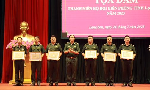 Tọa đàm thanh niên bộ đội Biên phòng với chủ đề "Nếu tôi là cán bộ đoàn"