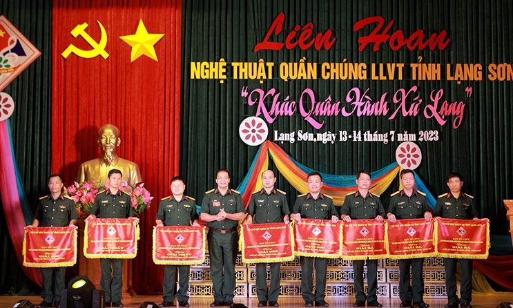 Bế mạc Liên hoan nghệ thuật quần chúng lực lượng vũ trang tỉnh Lạng Sơn